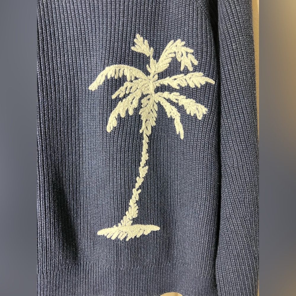 2 for $60🌺 Tommy Bahama Navy Blue Crew Neck Sweater - Picture 2 of 9
